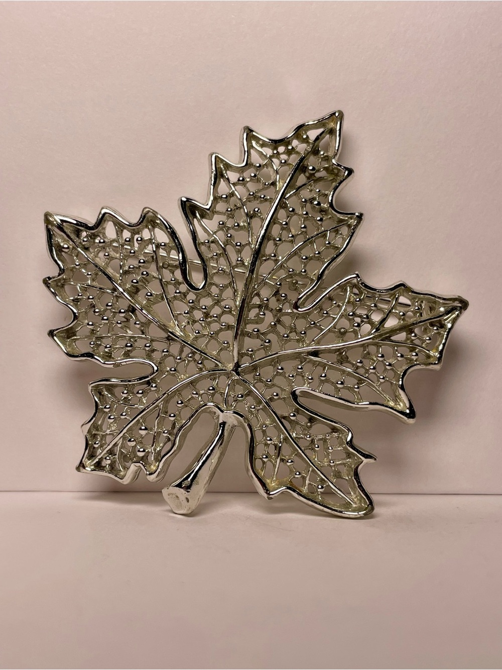 Sarah Coventry Maple Leaf Brooch